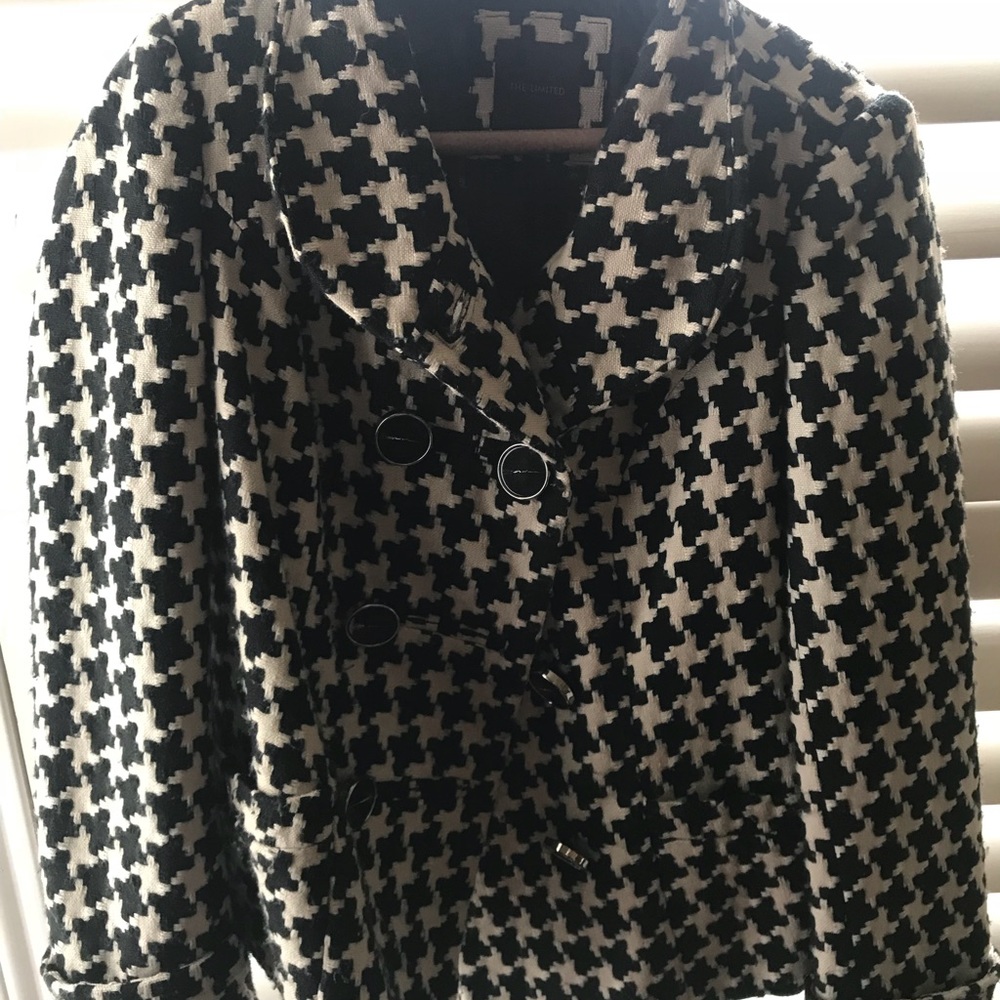 Houndstooth peacoat